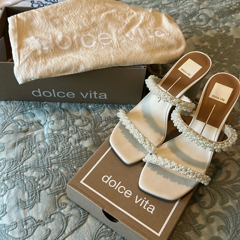 Dolce Vita Noel Pearl Heels